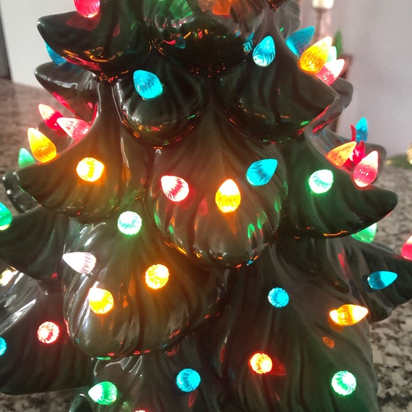 Vintage Ceramic Christmas Tree 1976 - Picture 10 of 12